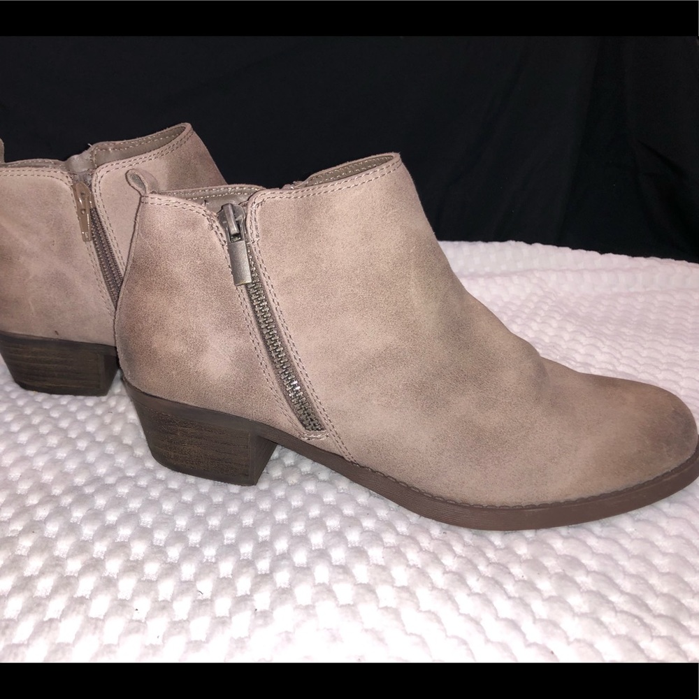 Tan bootie